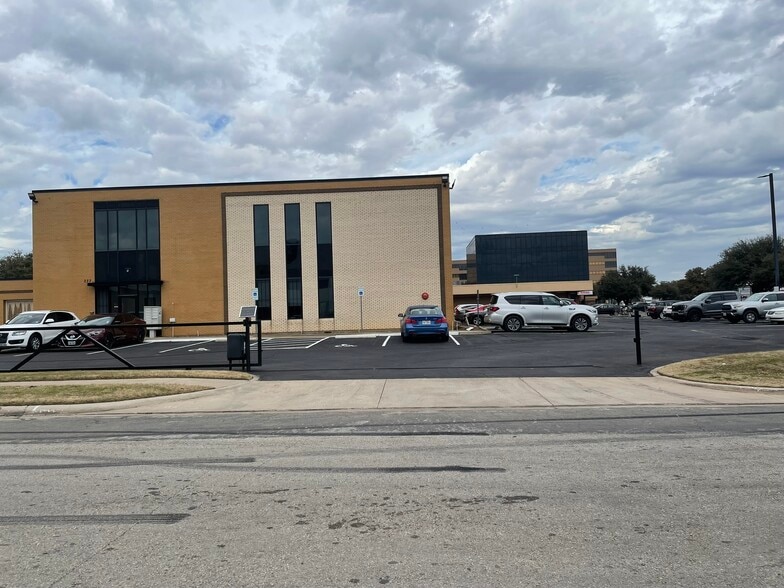 223 NE Loop 820, Hurst, TX for sale - Building Photo - Image 2 of 58