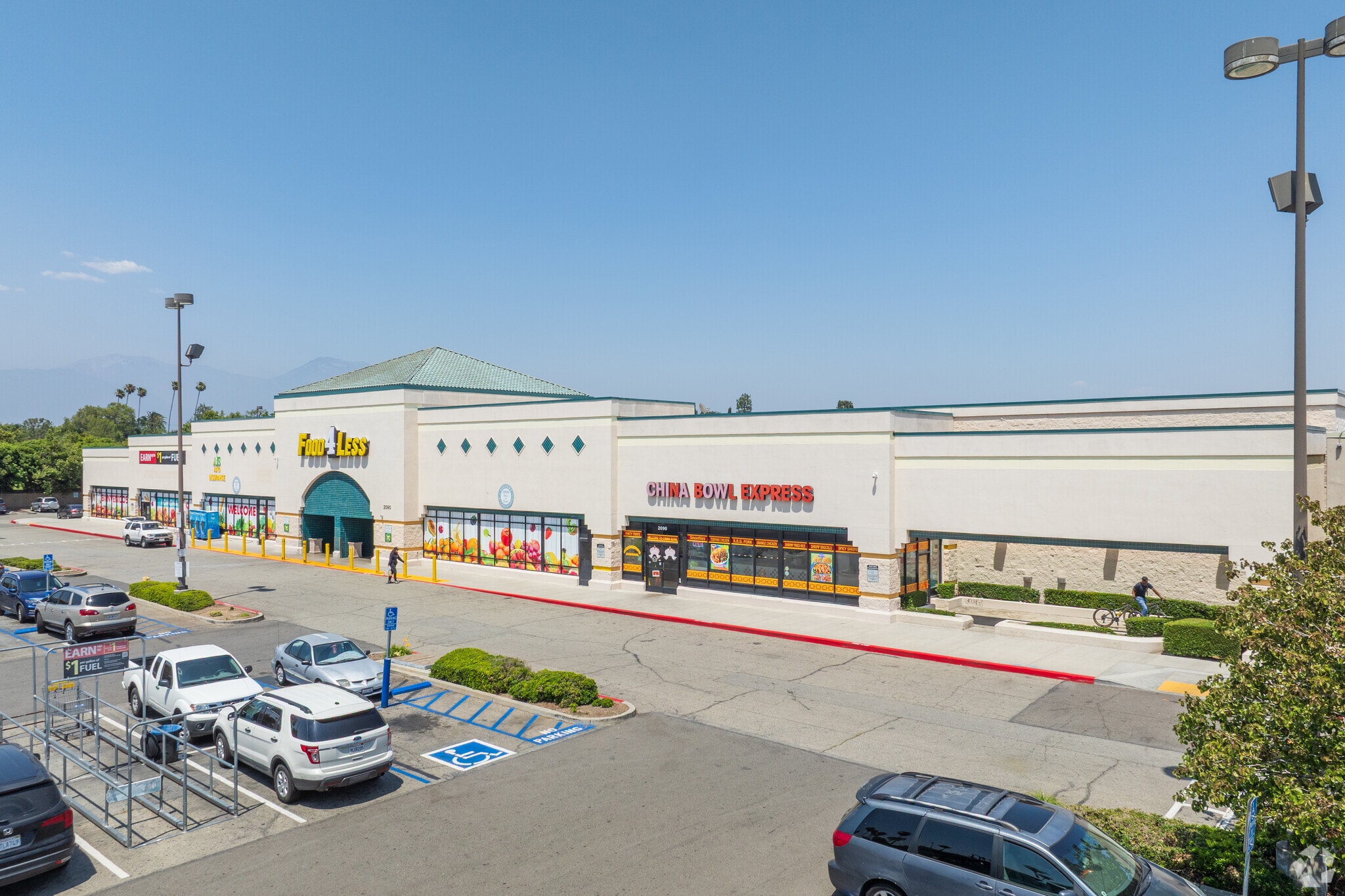 2090 S Garey Ave, Pomona, CA for lease Primary Photo- Image 1 of 8