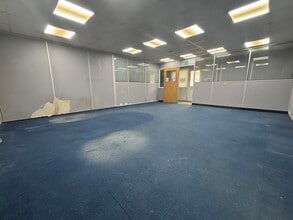 Clay Ln, Marlow for lease Interior Photo- Image 1 of 4