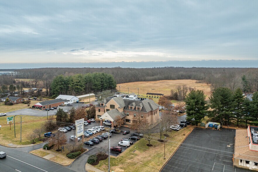 360 E Pulaski Hwy, Elkton, MD à louer - Aérien - Image 2 de 5