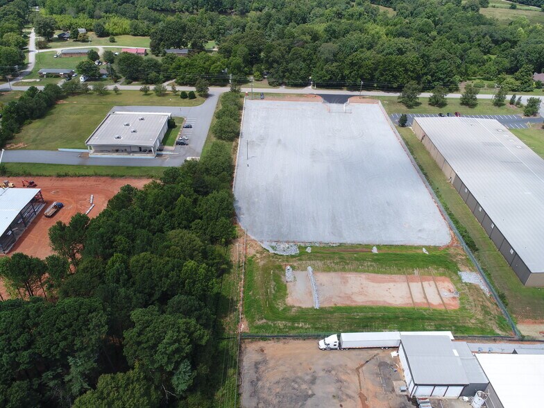 5030 N Blackstock Rd, Spartanburg, SC à louer - Photo du bâtiment - Image 3 de 7