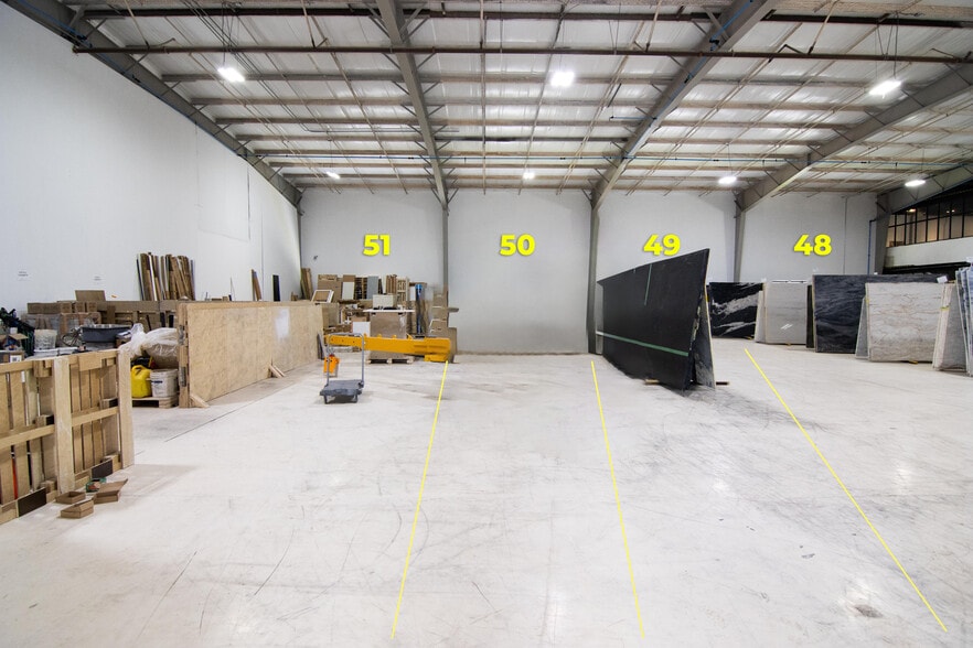 1921 5th Ave S, Saint Petersburg, FL for lease - Building Photo - Image 3 of 22