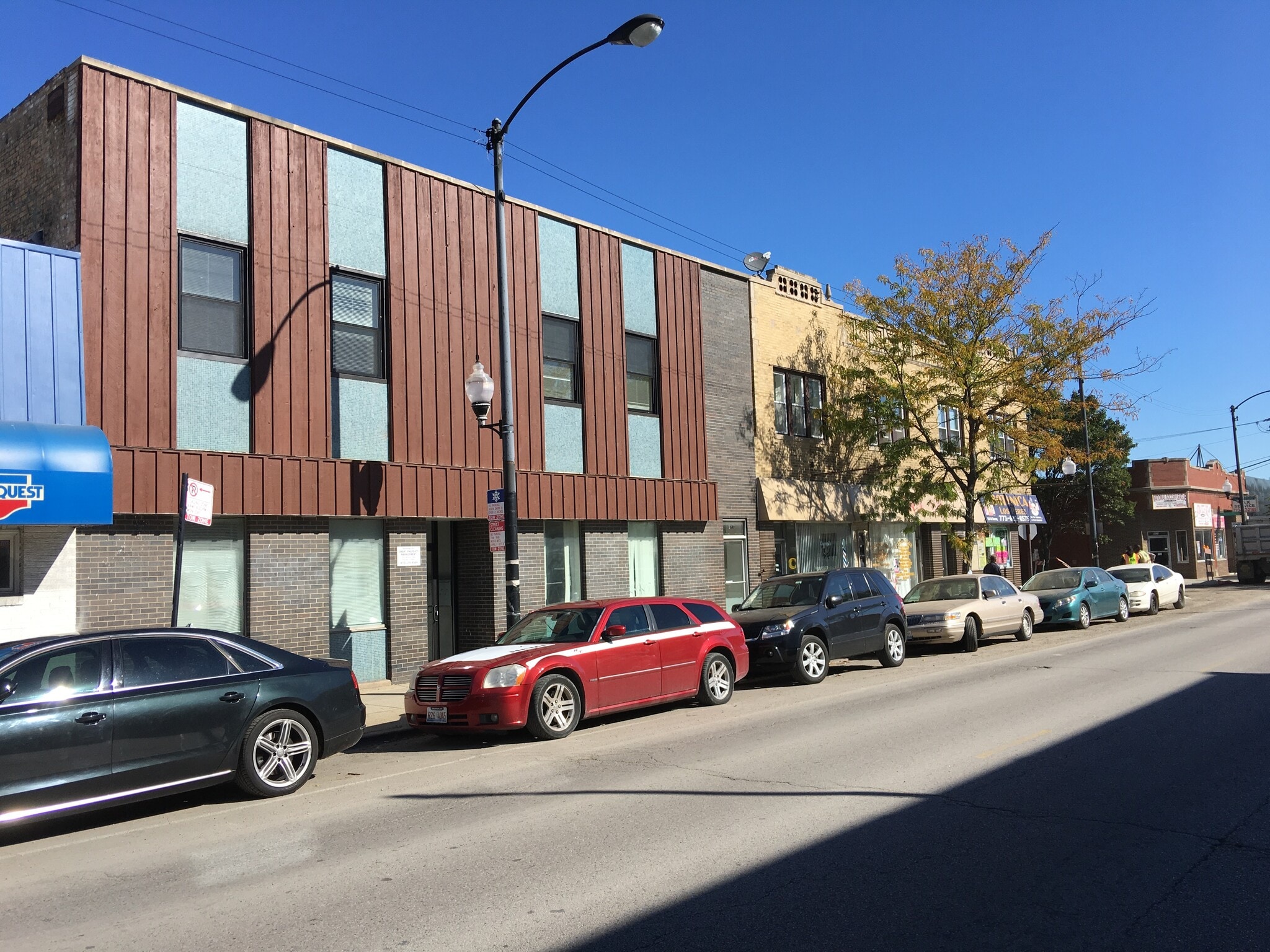 5642 W Diversey Ave, Chicago, IL for lease Primary Photo- Image 1 of 13