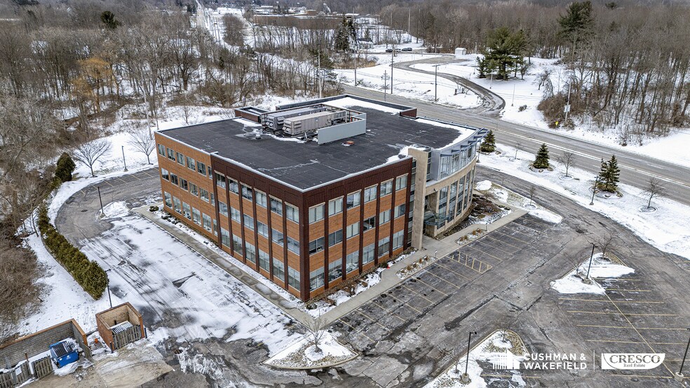 31099 Chagrin Blvd, Pepper Pike, OH à vendre - Photo du bâtiment - Image 3 de 18