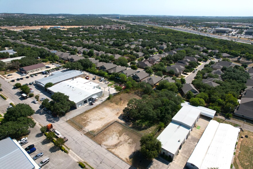 13306 Western Oak Dr, Helotes, TX à vendre - Photo du bâtiment - Image 3 de 8