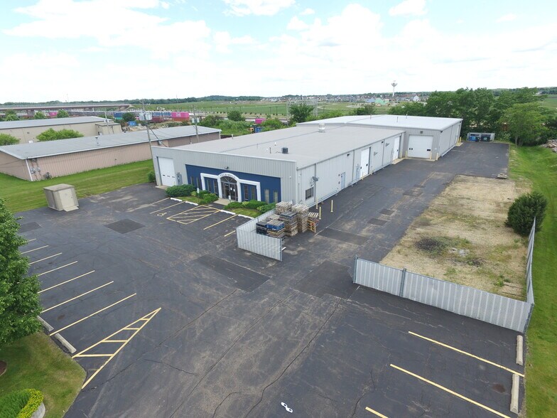 801 E North St, Elburn, IL for sale - Building Photo - Image 1 of 1