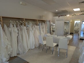 475 Rockbridge Rd, Lilburn, GA for lease Interior Photo- Image 2 of 13