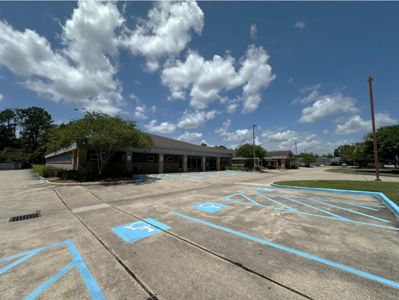 2750 Gause Blvd E, Slidell, LA à vendre - Photo du bâtiment - Image 3 de 5