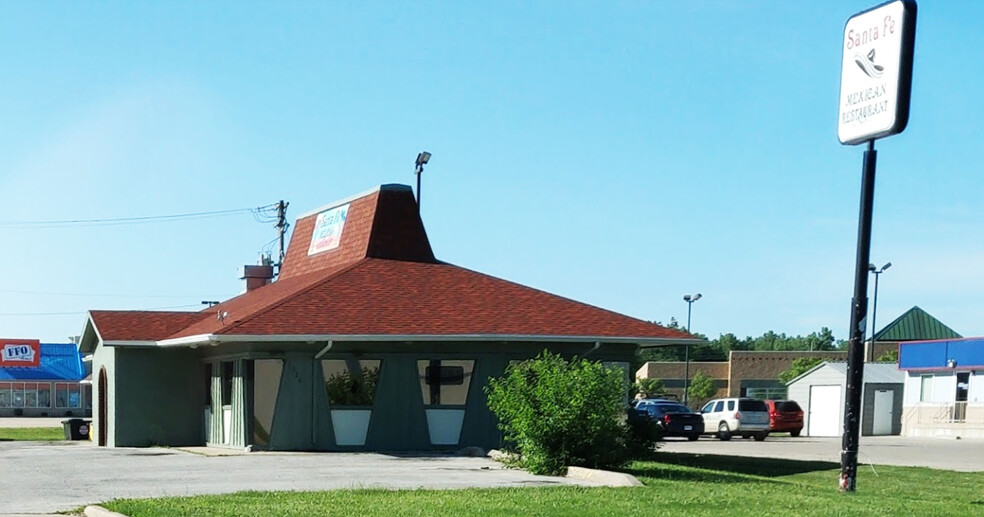 520 E Highway 24, Moberly, MO for lease - Primary Photo - Image 1 of 1