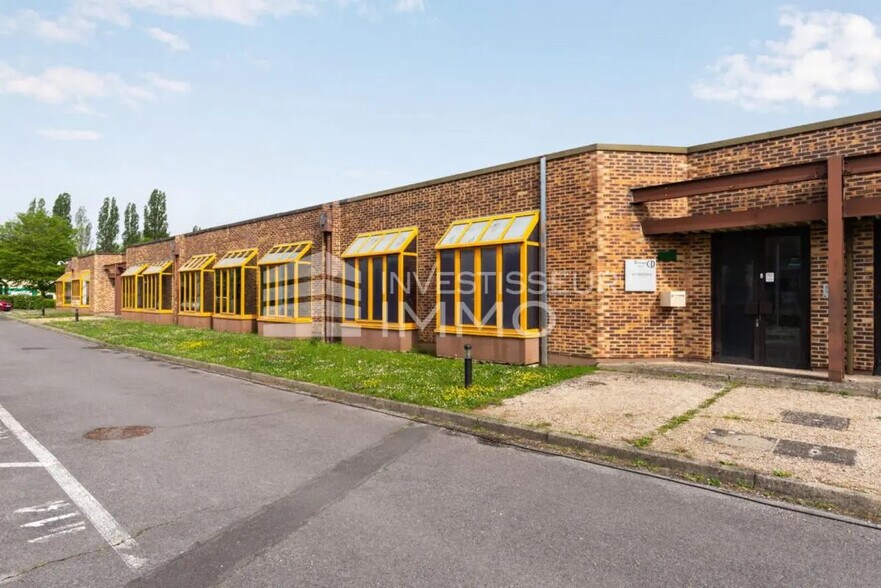 Office in Croissy-Beaubourg for lease - Building Photo - Image 3 of 4