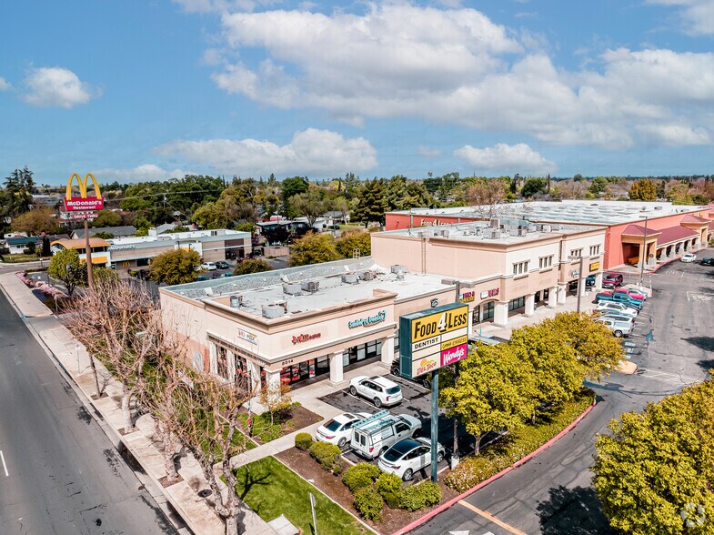 8014 Lower Sacramento Rd, Stockton, CA à louer - Photo principale - Image 1 de 16