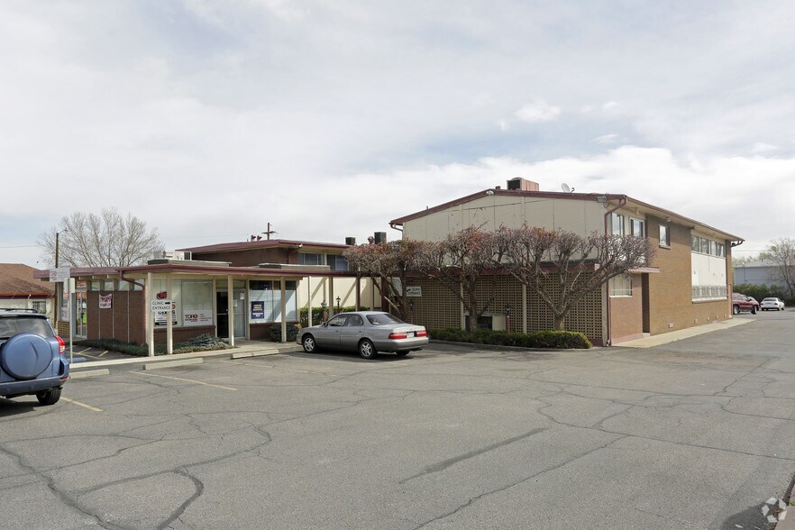 2200-2210 S Federal Blvd, Denver, CO à louer - Photo du bâtiment - Image 3 de 15