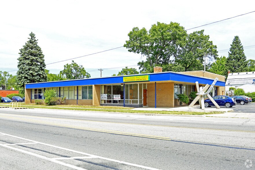530 Livernois St, Ferndale, MI à louer - Photo du bâtiment - Image 2 de 3