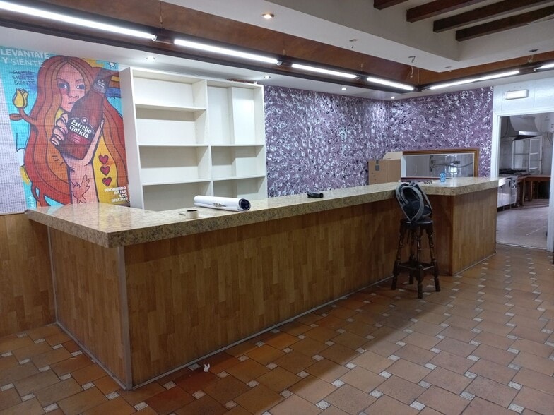 Calle Ramón J. Sender, 1, Laguna de Duero, Valladolid for sale - Building Photo - Image 3 of 49