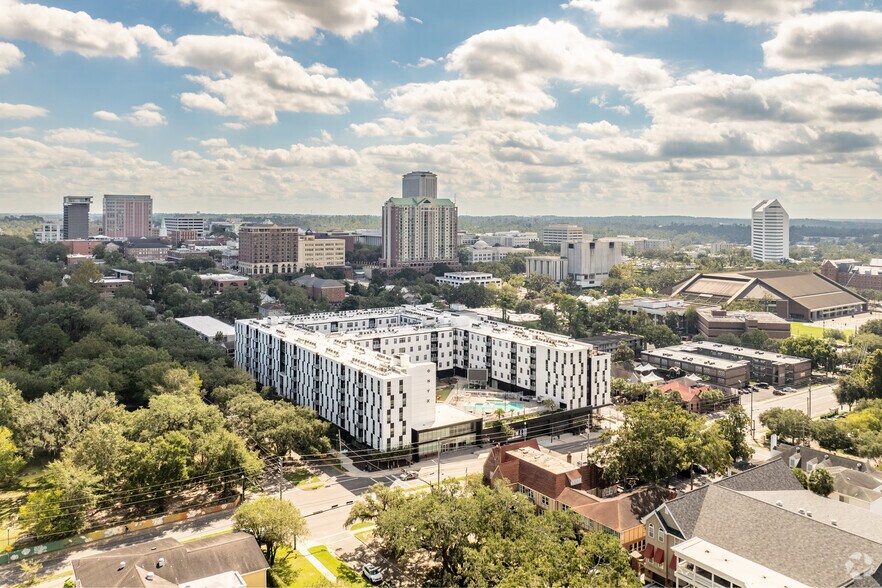 444 W College Ave, Tallahassee, FL à louer - Aérien - Image 2 de 12