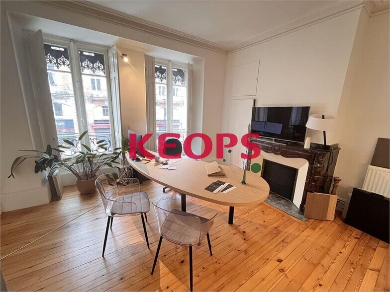 39 Rue Du Languedoc, Toulouse for lease - Interior Photo - Image 3 of 16