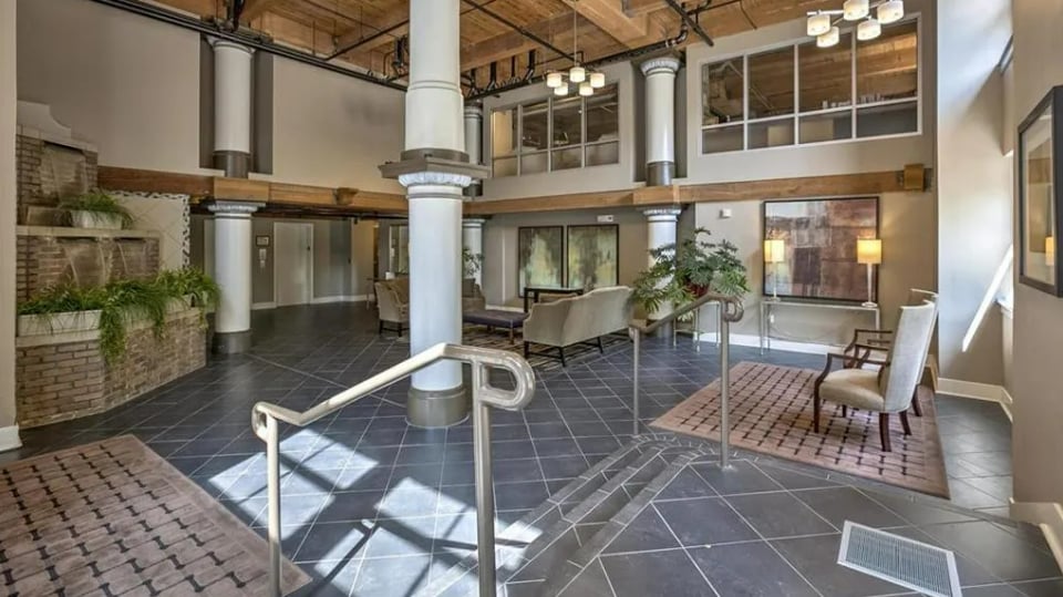408 W 8th St, Kansas City, MO à louer - Photo intérieure - Image 3 de 10
