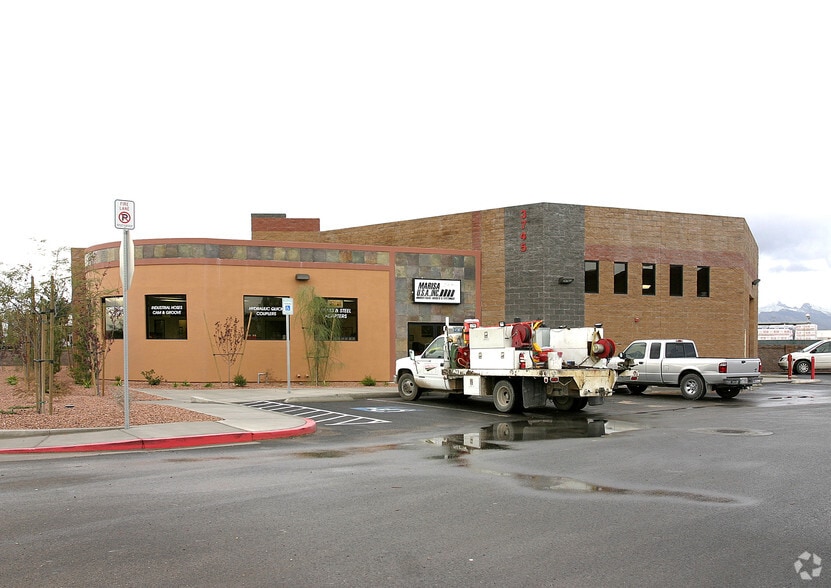 3745 Losee Rd, North Las Vegas, NV for sale - Building Photo - Image 3 of 26