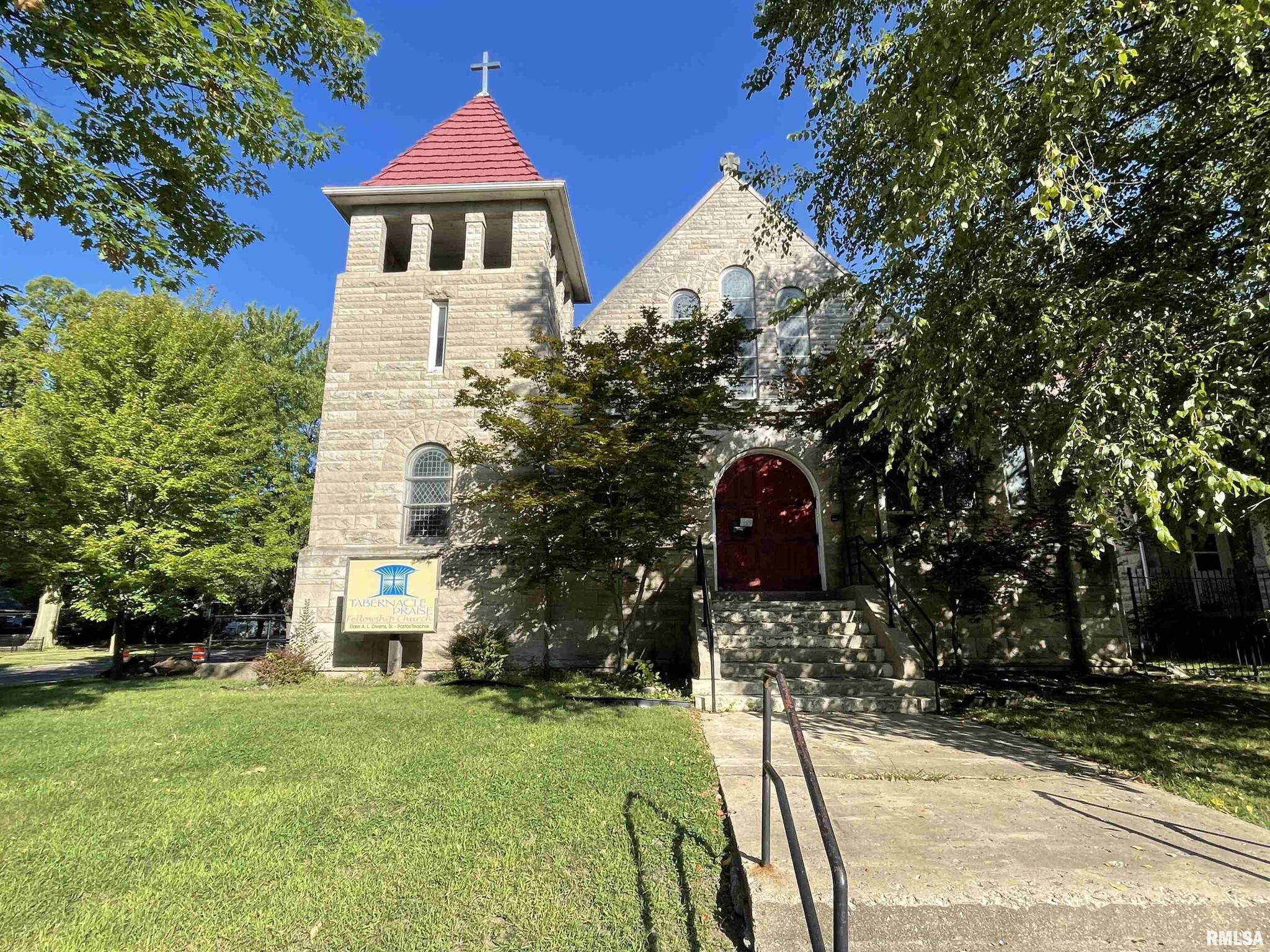 1601 NE Madison Ave, Peoria, IL for sale Primary Photo- Image 1 of 1