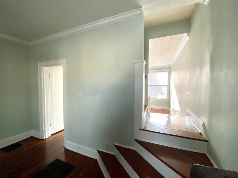 19 E Kossuth St, Columbus, OH à vendre - Photo intérieure - Image 3 de 11