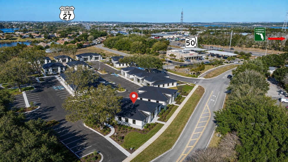 124 Southern Railway, Oakland, FL à louer - Photo du bâtiment - Image 3 de 20