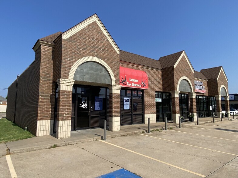909-915 S Air Depot Blvd, Midwest City, OK à louer - Photo du bâtiment - Image 3 de 4