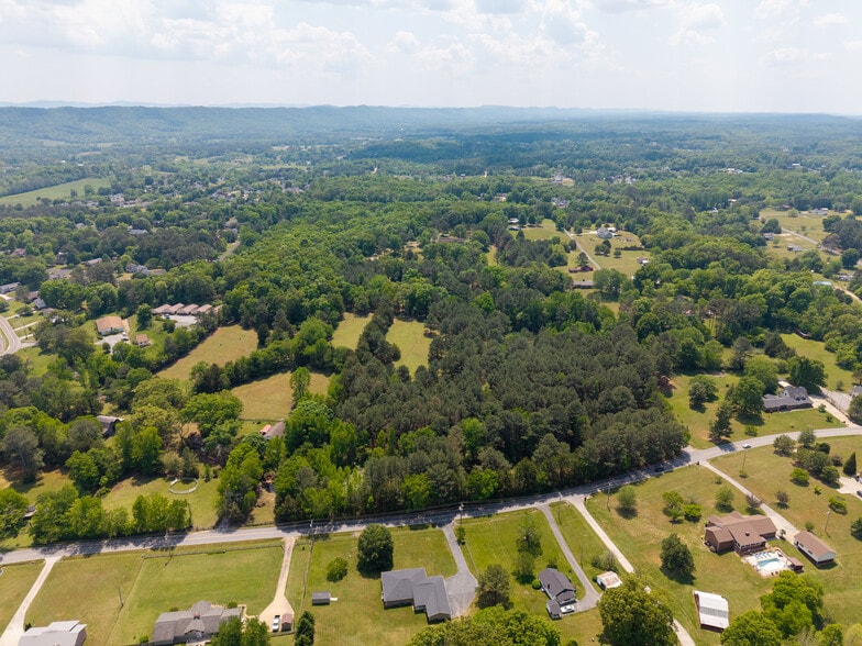 109 Harris Dr, Ringgold, GA for sale - Building Photo - Image 3 of 18