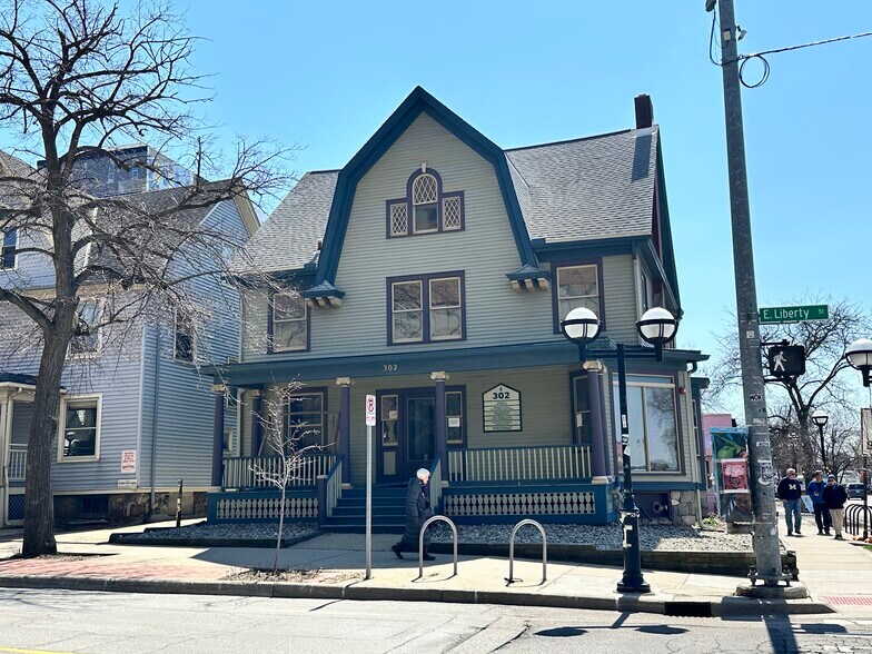 302 E Liberty St, Ann Arbor, MI à louer - Photo du bâtiment - Image 1 de 3