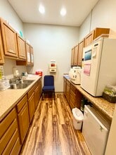 24420 State Road 54, Lutz, FL à louer Photo intérieure- Image 2 de 12