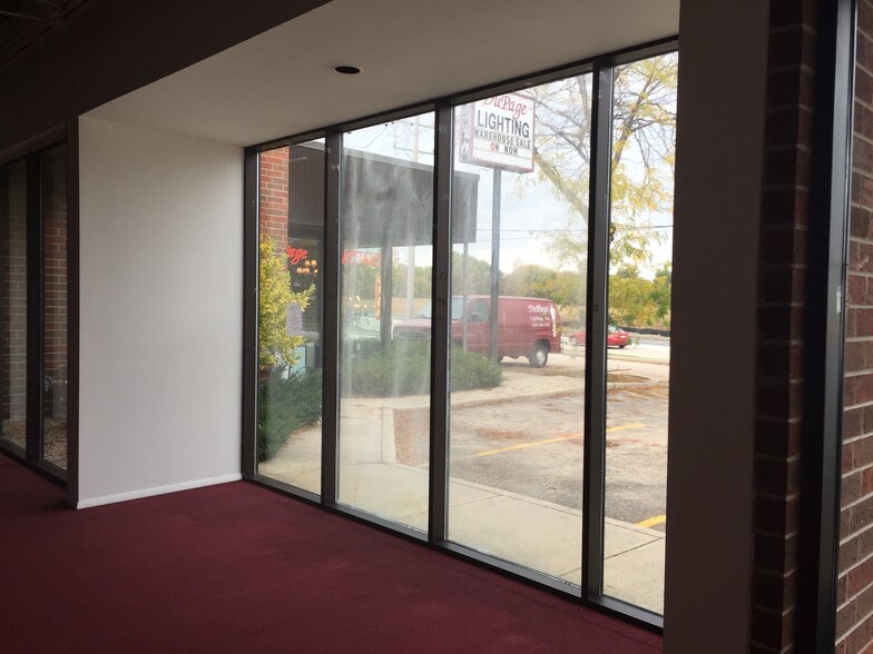 33W361-33W365 Roosevelt Rd, West Chicago, IL for sale - Building Photo - Image 3 of 10