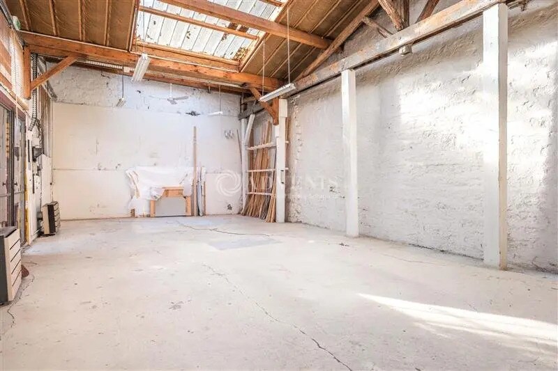 Bureau dans Paris à vendre - Photo du bâtiment - Image 3 de 12