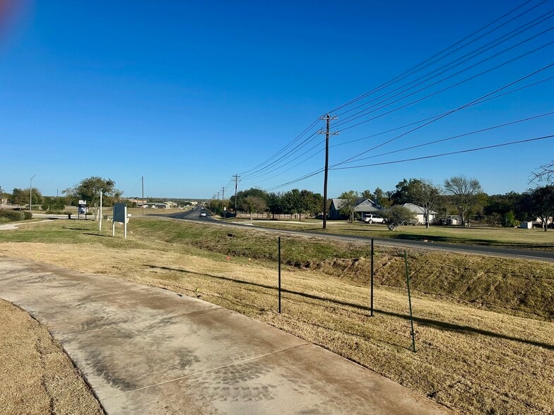 TBD Carpenter Hill Dr, Buda, TX à vendre - Photo du bâtiment - Image 3 de 14