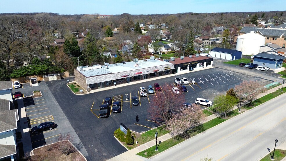 332-350 S Main St, Bartlett, IL à louer - Photo du bâtiment - Image 1 de 8