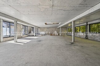 Plus de détails pour 35-39 Place Jules Ferry, Montrouge - Bureau à louer