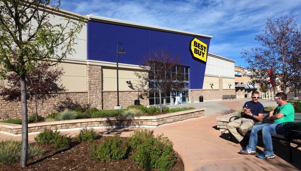 Centerplace Dr, Greeley, CO à louer - Photo du bâtiment - Image 1 de 3