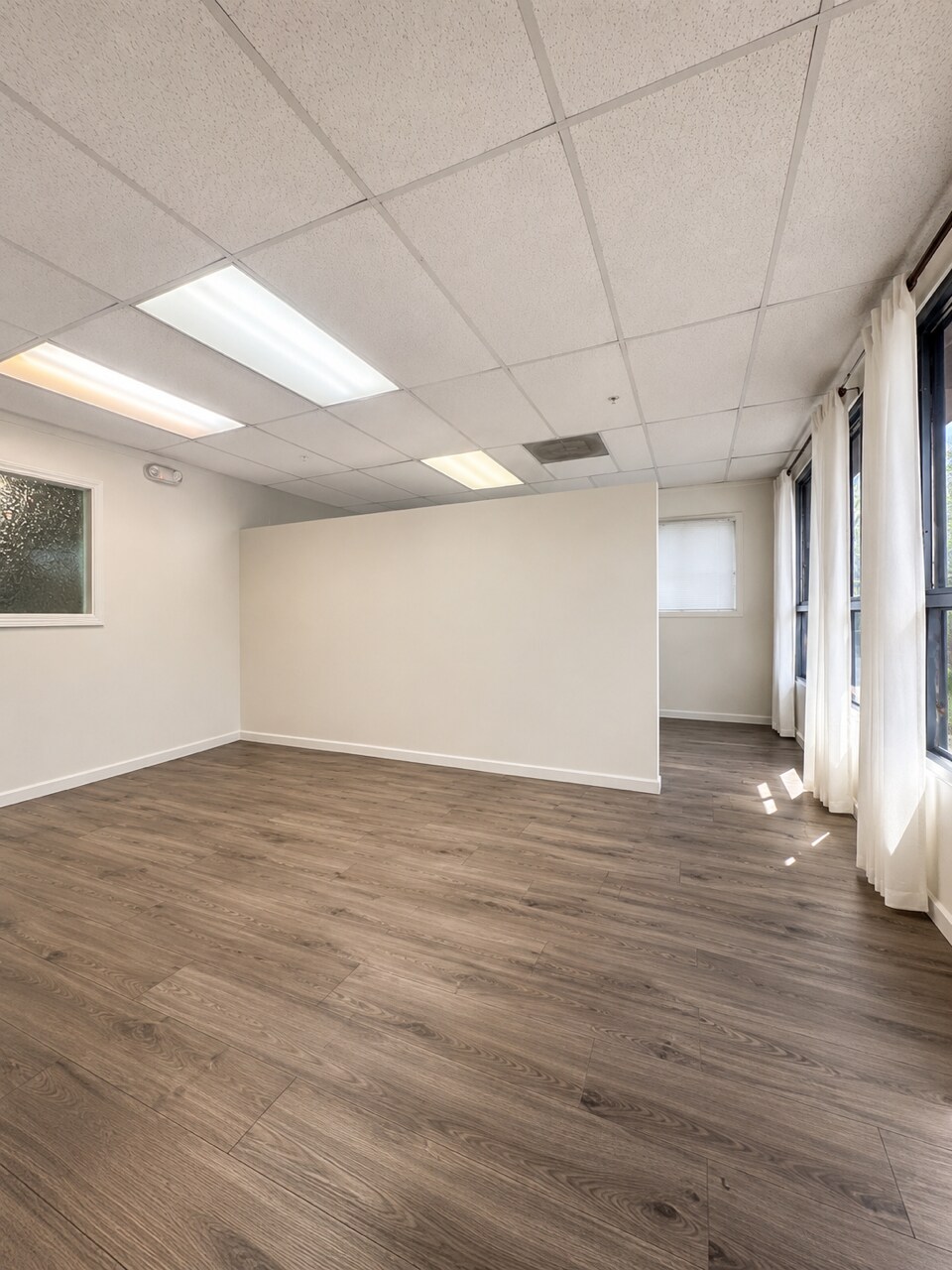 14529 Archwood St, Van Nuys, CA à louer Photo du bâtiment- Image 1 de 14