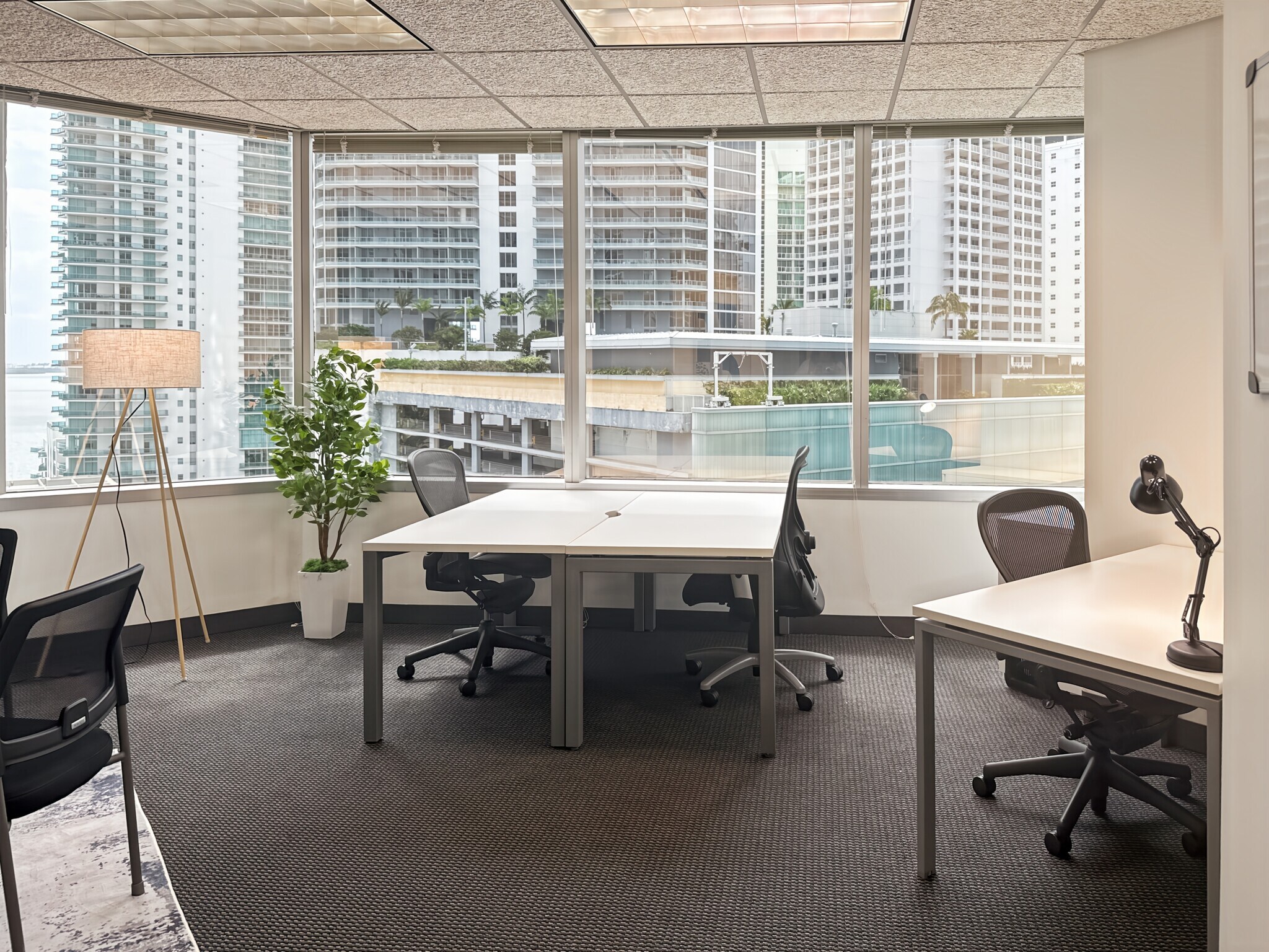 1221 Brickell Ave, Miami, FL à louer Photo du bâtiment- Image 1 de 15