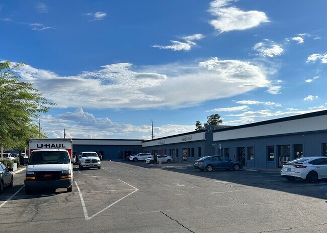 Plus de détails pour 4225 S Eastern Ave, Las Vegas, NV - Plusieurs types d'espaces à louer