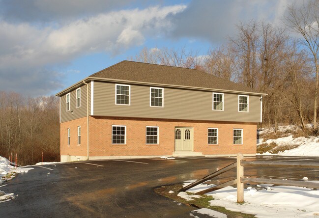 Plus de détails pour 928 Bantam Rd, Bantam, CT - Commerce de détail à vendre