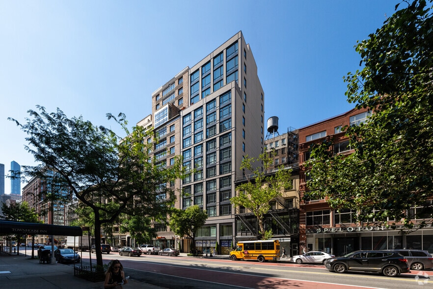 128 W 23rd St, New York, NY for sale - Primary Photo - Image 1 of 5
