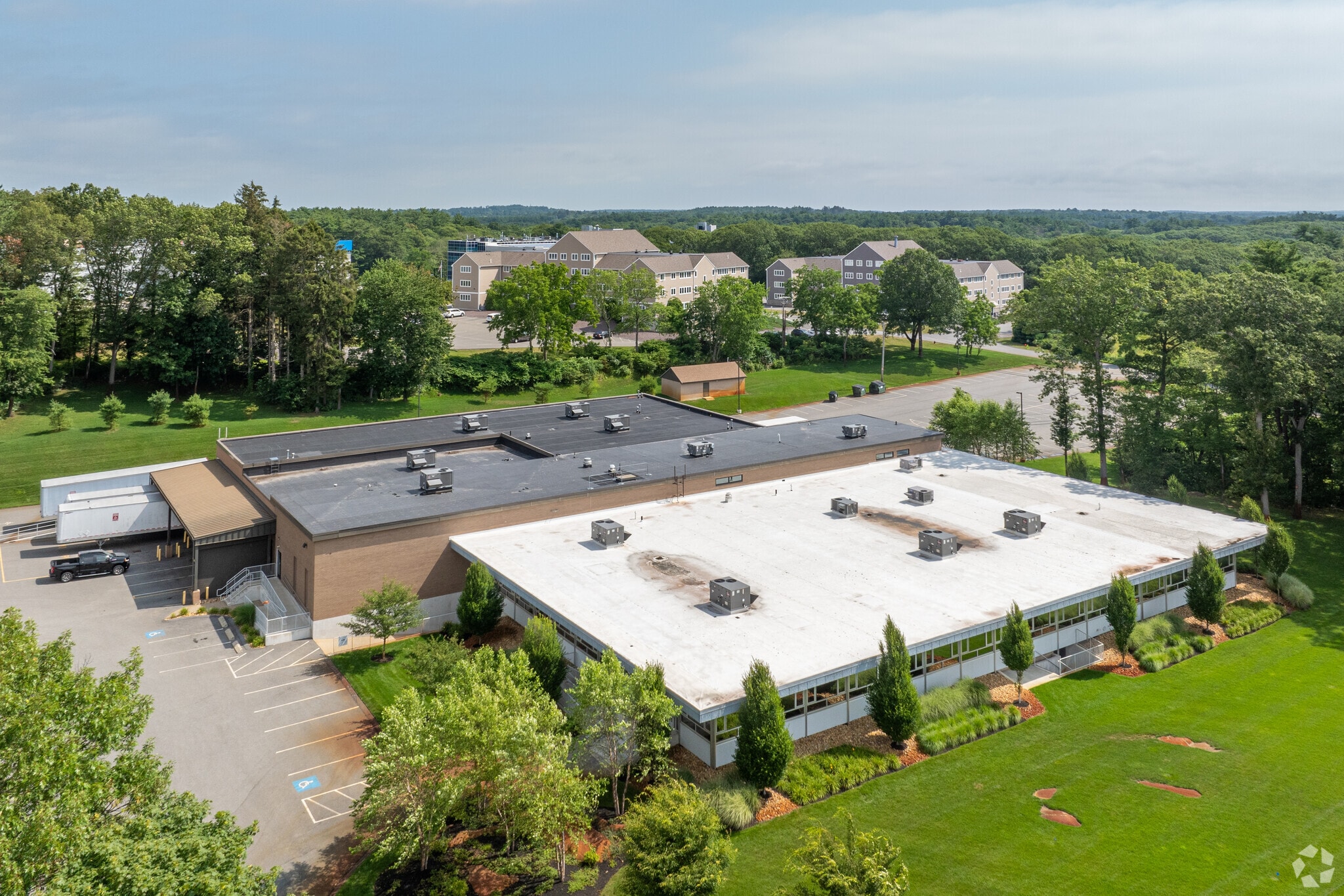 32 Dunham Rd, Beverly, MA for lease Primary Photo- Image 1 of 7