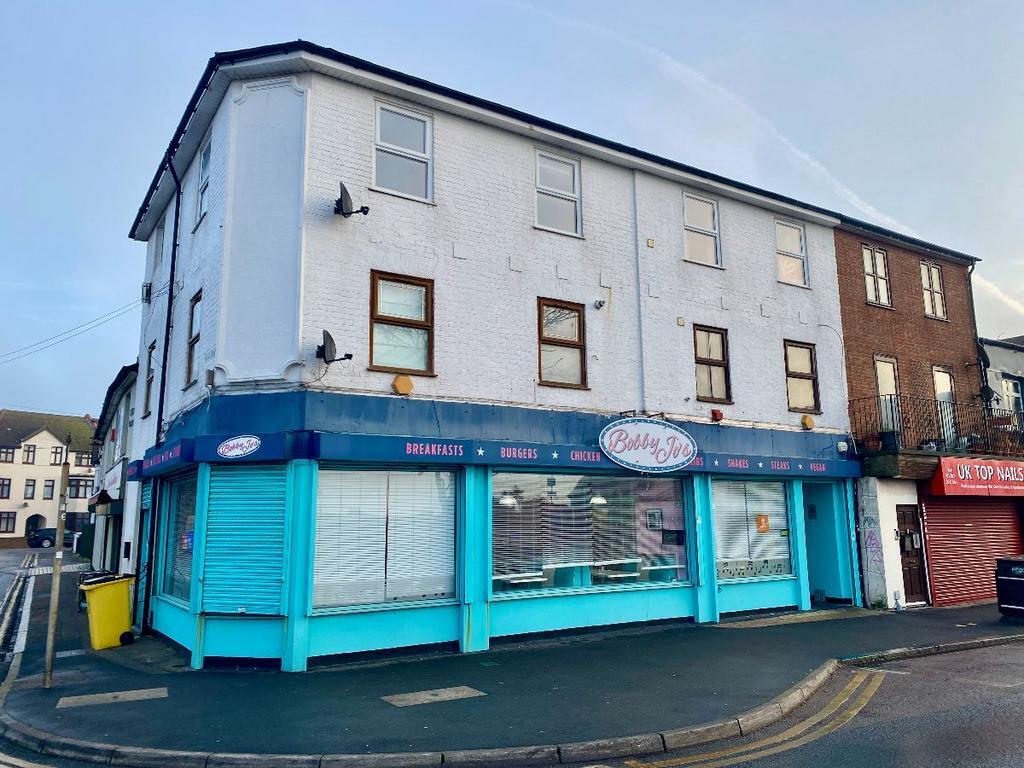 11-12 Eastern Esplanade, Southend On Sea à louer Photo du bâtiment- Image 1 de 11