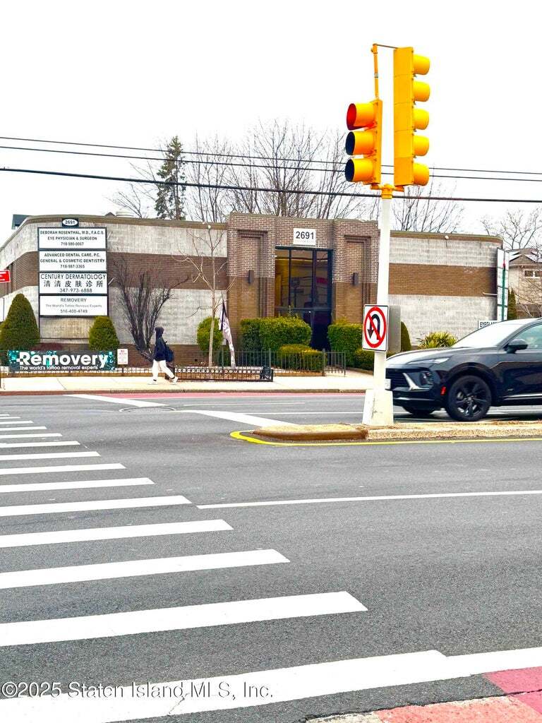 2691 Hylan Blvd, Staten Island, NY à vendre Photo du bâtiment- Image 1 de 19