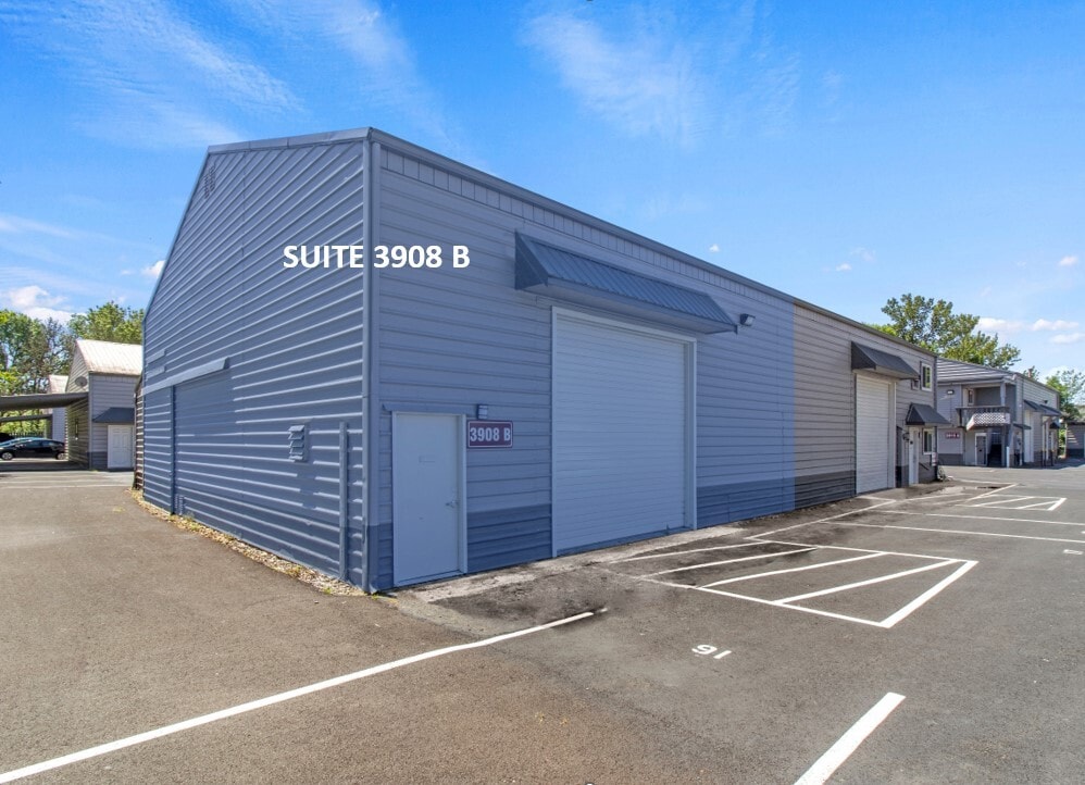 3904-3922 W 1st Ave, Eugene, OR for lease Interior Photo- Image 1 of 8