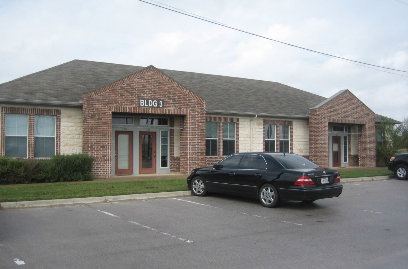 5411 Williams Dr, Georgetown, TX for lease Primary Photo- Image 1 of 9