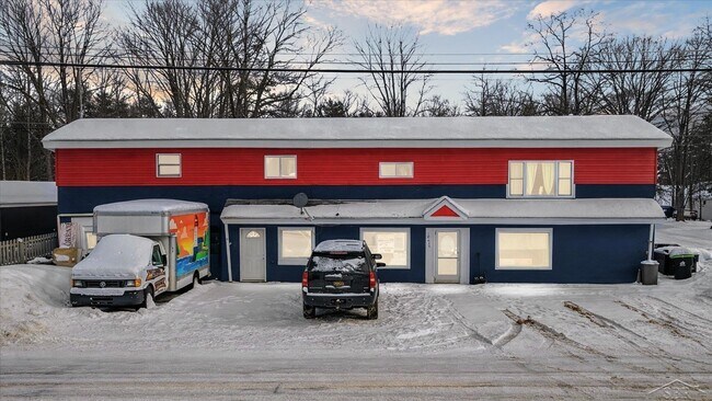 More details for 10028 W Higgins Lake Dr, Roscommon, MI - Retail for Sale