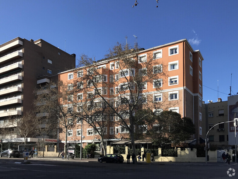 Retail in Madrid, MAD for lease - Primary Photo - Image 1 of 1