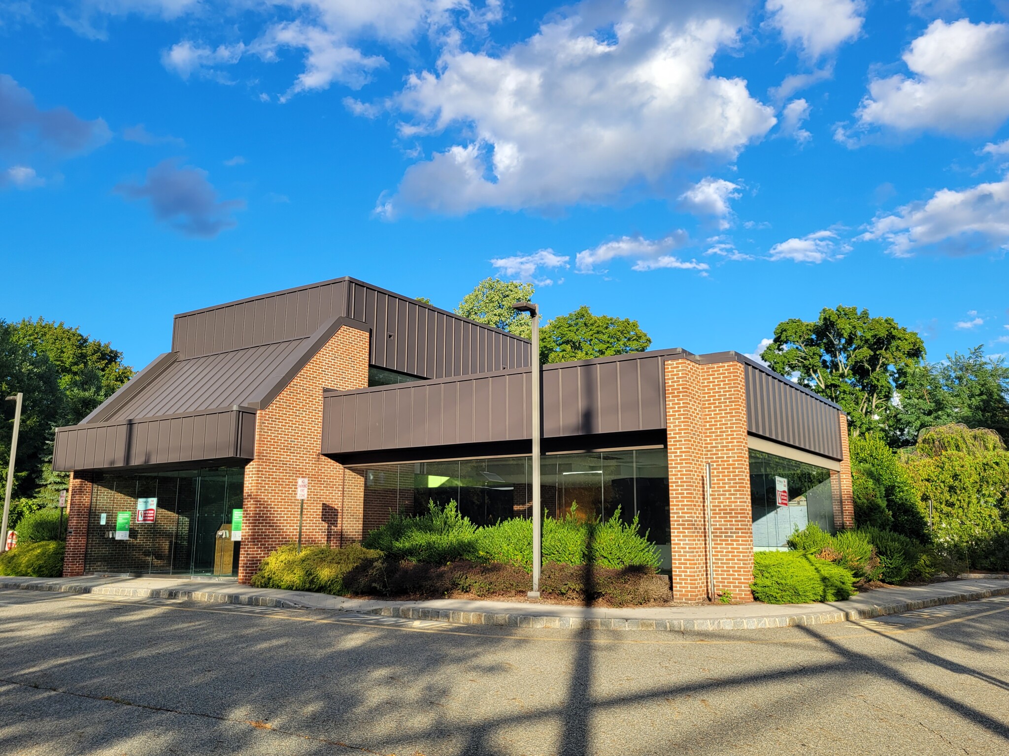 686 Paramus, Paramus, NJ for sale Building Photo- Image 1 of 1