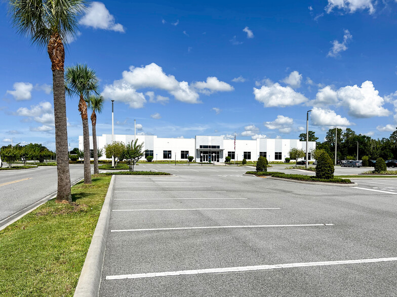 3575 Aviation Dr, Lakeland, FL for lease - Building Photo - Image 2 of 15