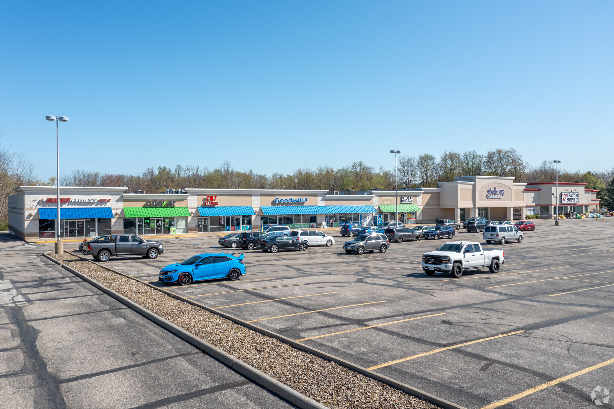 6581-6601 N Ridge Rd, Madison, OH for lease Primary Photo- Image 1 of 21